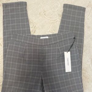 NWT Calvin Klein pull on pants. Size 8.
